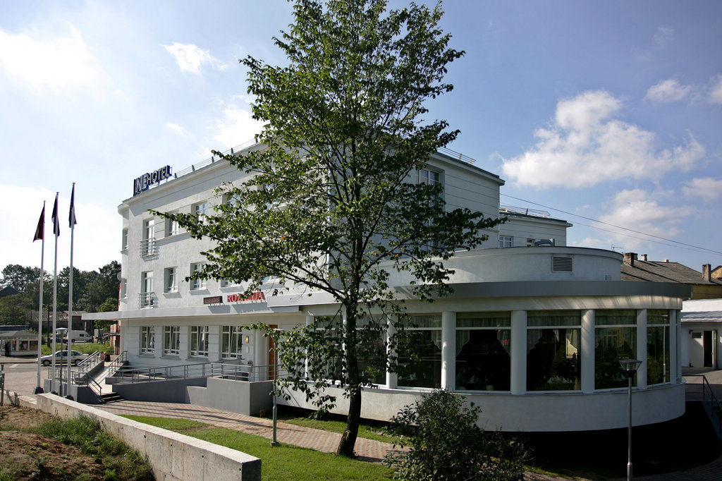 Kolonna Hotel Rēzekne Exterior foto